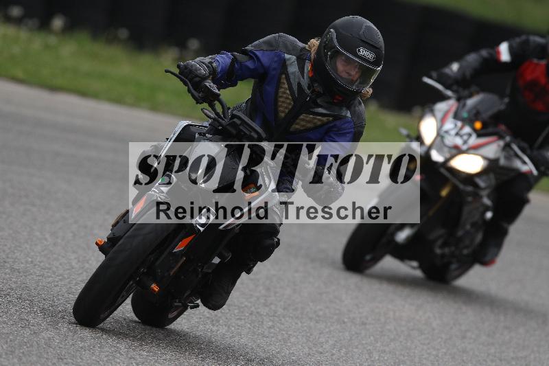 Archiv-2025/10 23.04.2025 Cornu Master School ADR/gruen-vert/25-1